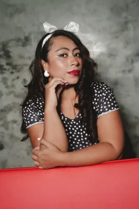 SeleneGibson__ 80s icon 💋 Foto 4