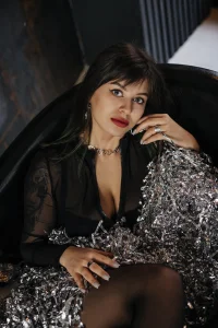 NicoleMun Black is always good Pic 8