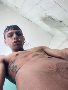 Quiin_1 In the shower🔥 Pic 4