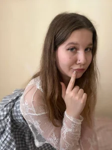 LucyBlairr Public Poză 3