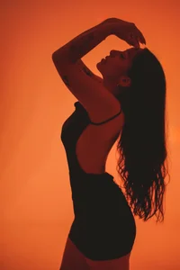 Valery_wang Shadows 👁️ Pic