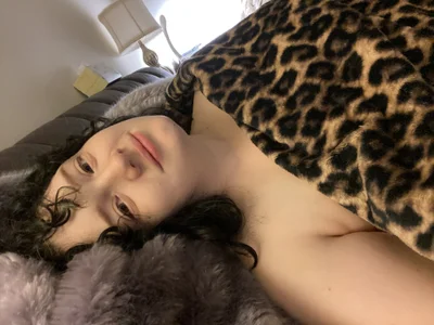 Thiccums-the-Goddess's photo