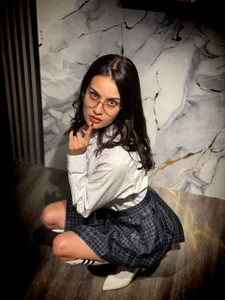Liss_vega Keep me close Bilde