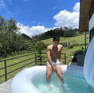 plastiquebaby B Kuva