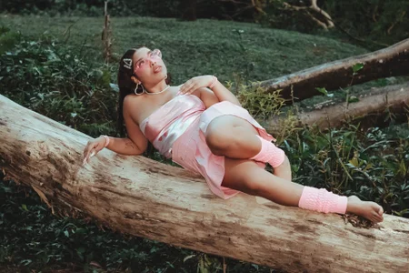 Giselle_MessyDoll kullanıcısının A little bit of you outdoors 🩷💓🔥 albümü -  3 fotoğraf