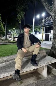 LyleBennett_ kullanıcısının The boy in black albümü -  2 fotoğraf