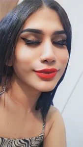 Charming_J Public صورة واحدة|Charming_J Public صورتان|Charming_J Public  4 صور|Charming_J Public  4 صورة