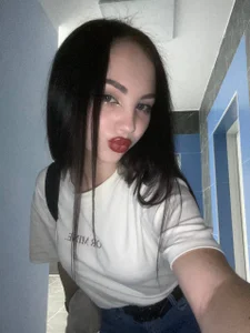 ElisameoW IT'S ME) Kuva 3