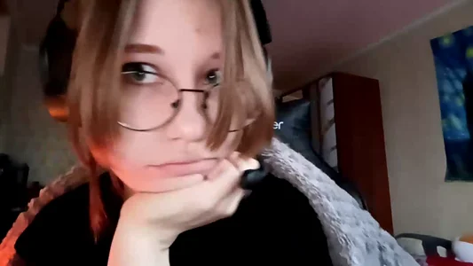 MandieBusby my eyes Immagine 