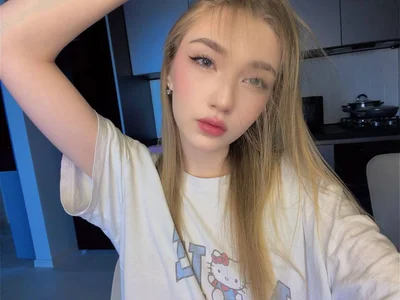 AveryBerkson good mood รูป  2