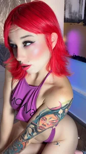 In my hot moment od AbellaFox_  5 snímek