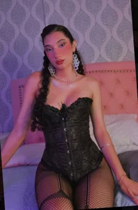 emma_scott_7 Cabaret Girl🖤 Pic