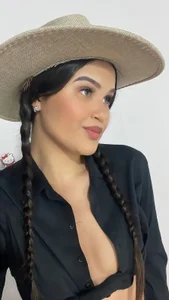 kaily_sweet1 I want to make you fall in love with my gaze Pic