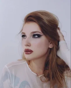 DriveThruDolls kullanıcısının Public albümü -  2 fotoğraf