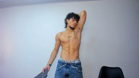 JackSavage_ For you😈✨ - {count, plural, one {תמונה אחת} two {שתי תמונות} many {# תמונות} other {# תמונות}}