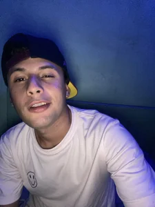 Milanyvero_: Public ( 4 фото)