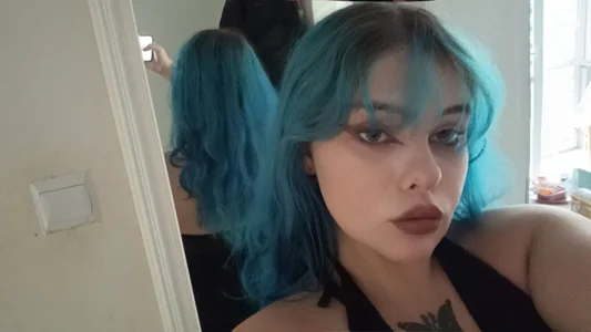 LunaWetPussyYour Luna图片 2