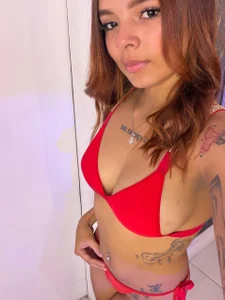 Candy_Lyn_ Public Poză 2