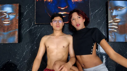 Public de CamAndOfficial  4 Imagens