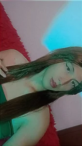 Yasmin_sexy Public Pic 5