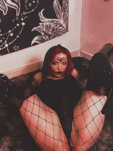 Lilith_jovovich lily 圖片