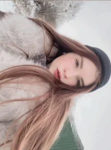 KareyBeaumont Public Poză 5