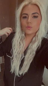 Blondiee3088 Don’t let the innocent face fool you 🫣💦💋 Immagine  2