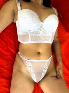 very hot and wet od sarahhernandez  7 snímek