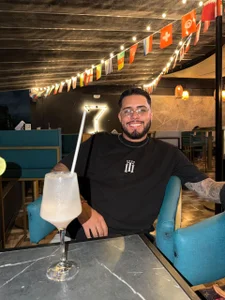 eyesconeso_ Just Another Night 👁️ Billede 2