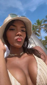 lulu_rrussell Public Pic