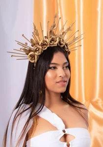 AnneteLynch Your Greek goddess 👑  5টি ছবি