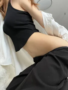 AnnyiBlueのCollege vibe😘の 5枚の写真