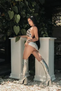 LaurentConnor Public Gambar 3