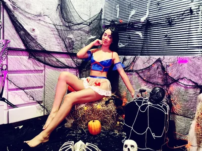HinamiLennox happy halloween 🎃💀🎀 Billede 5