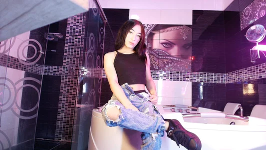 Small_Hot19 🔥P A R T Y 🔥 Pic 2