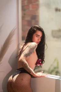 MissLana77 Public Pic 2