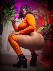 AngelThroatt HALOWEN Immagine 