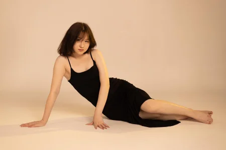 Clarity_Yumi Dress Lover Pic 2