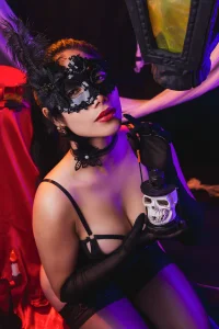 ArianaReynoldss SEXY HALLOWEEN 🎃 Foto