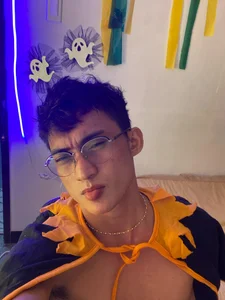 good_boy_in_bed i wanna bite you,, Pic 4