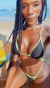 Luana_26 Luna  2টি ছবি