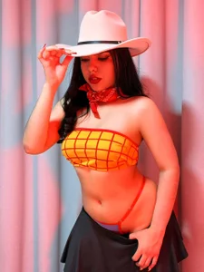 jade_bonett: I am a little Cowgirl ( 5 фото)