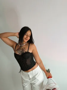 _vaness Public Pic 6