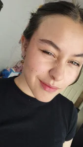 HannaCollins_: Public ( 2 фото)