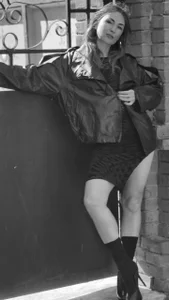 HelenWildCat grey mood Pic