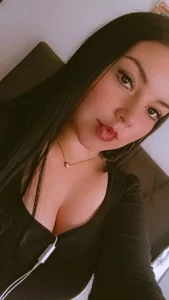 Public de Milly_Queen_v Foto 2