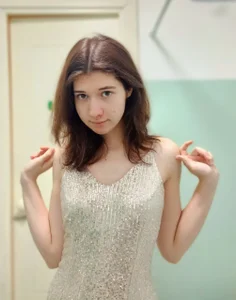 Oh, didn’t I blind you with my dress, honey? :))) de MarilynMun  photos