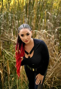 Just---Amy Public Bilde 4