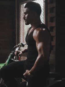 Valentino_Dosantos_: Latino Boy ( 2 фото)