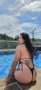 Enjoy the Sun shine 🔥💦🌞 de eva_rosse69  Imagens